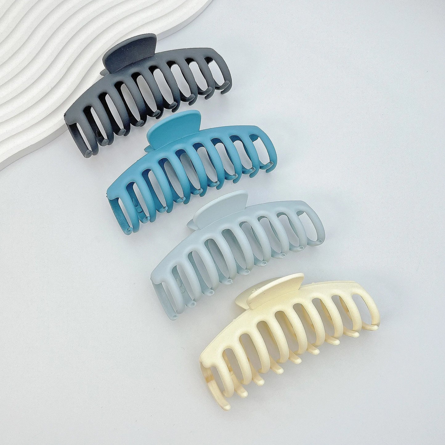 Large Hair Clip (4 clips)